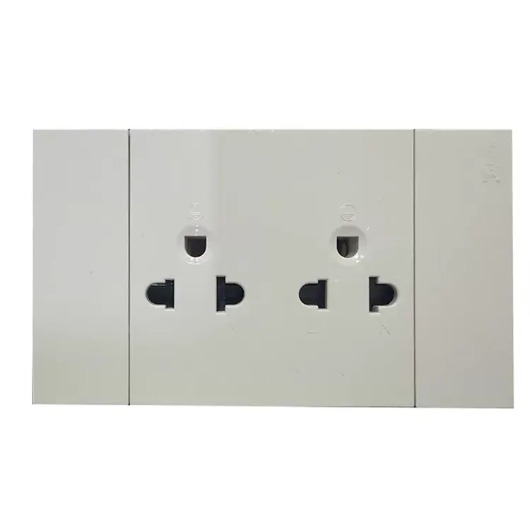 Outlet Soket Berganda